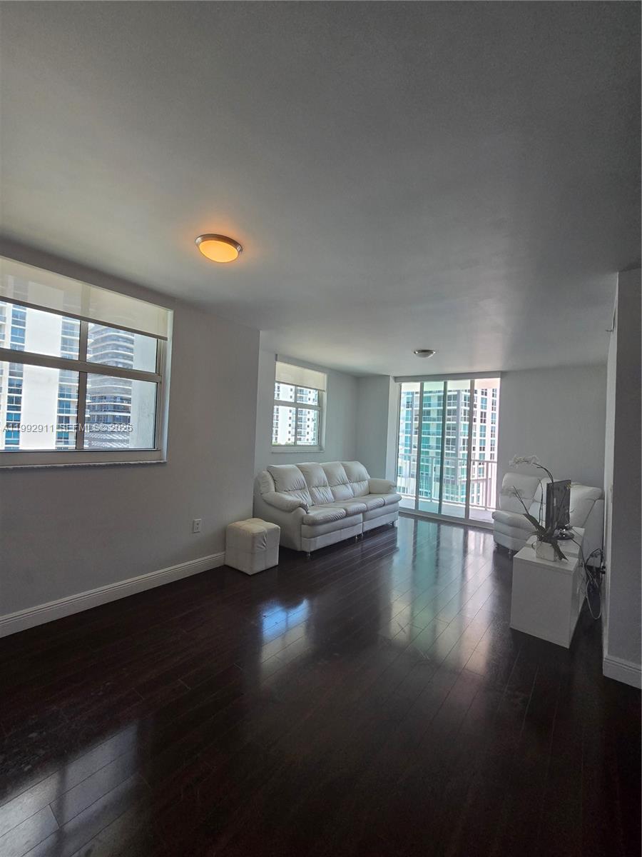 1250 S Miami Ave #1514, Miami FL 33130
