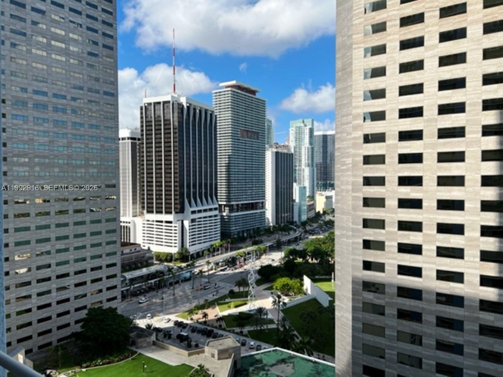 335 S Biscayne Blvd #2406, Miami FL 33131