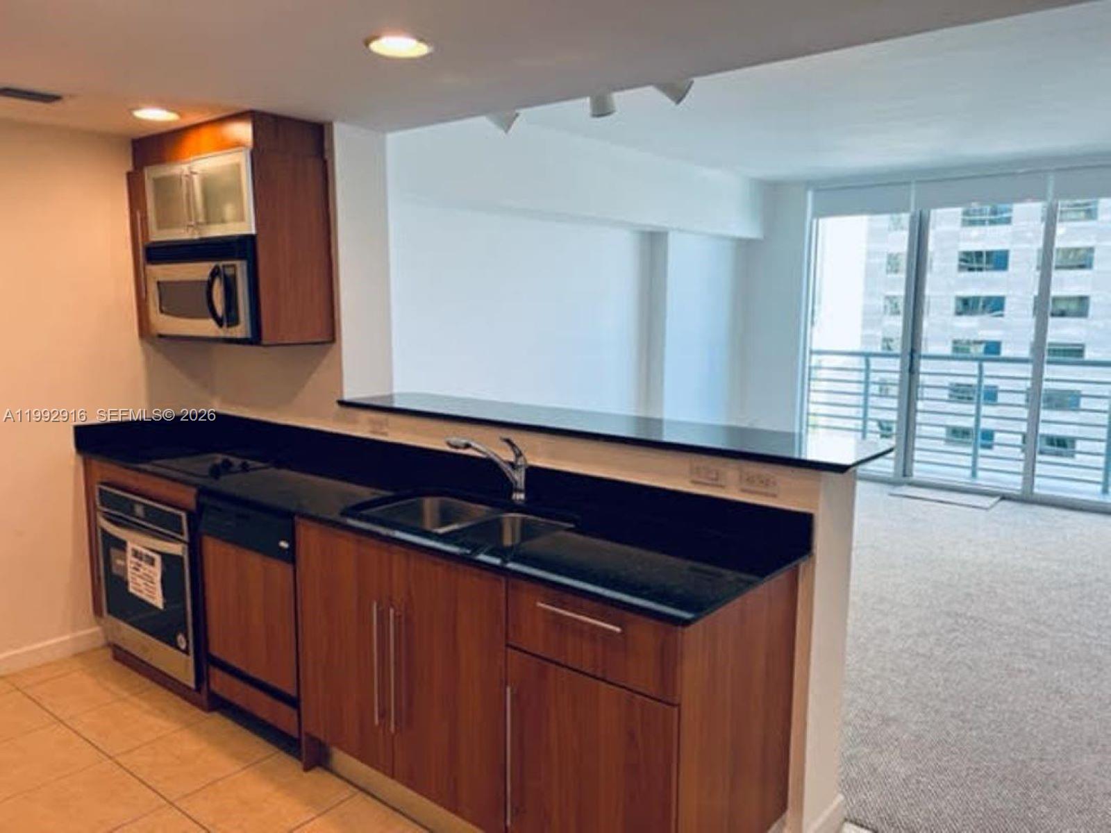 335 S Biscayne Blvd #2406, Miami FL 33131