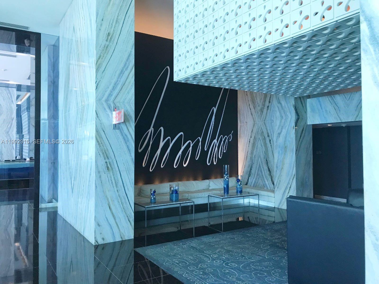 335 S Biscayne Blvd #2406, Miami FL 33131