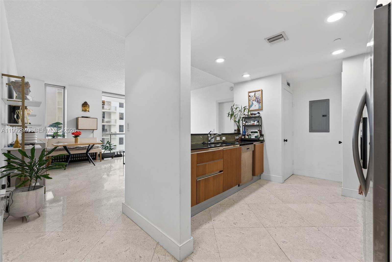 1050 Brickell Ave #2510, Miami FL 33131