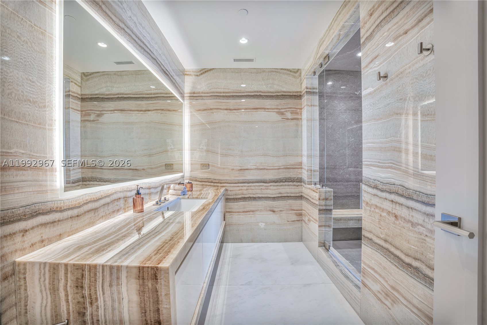 17901 Collins Ave #2404, Sunny Isles Beach FL 33160