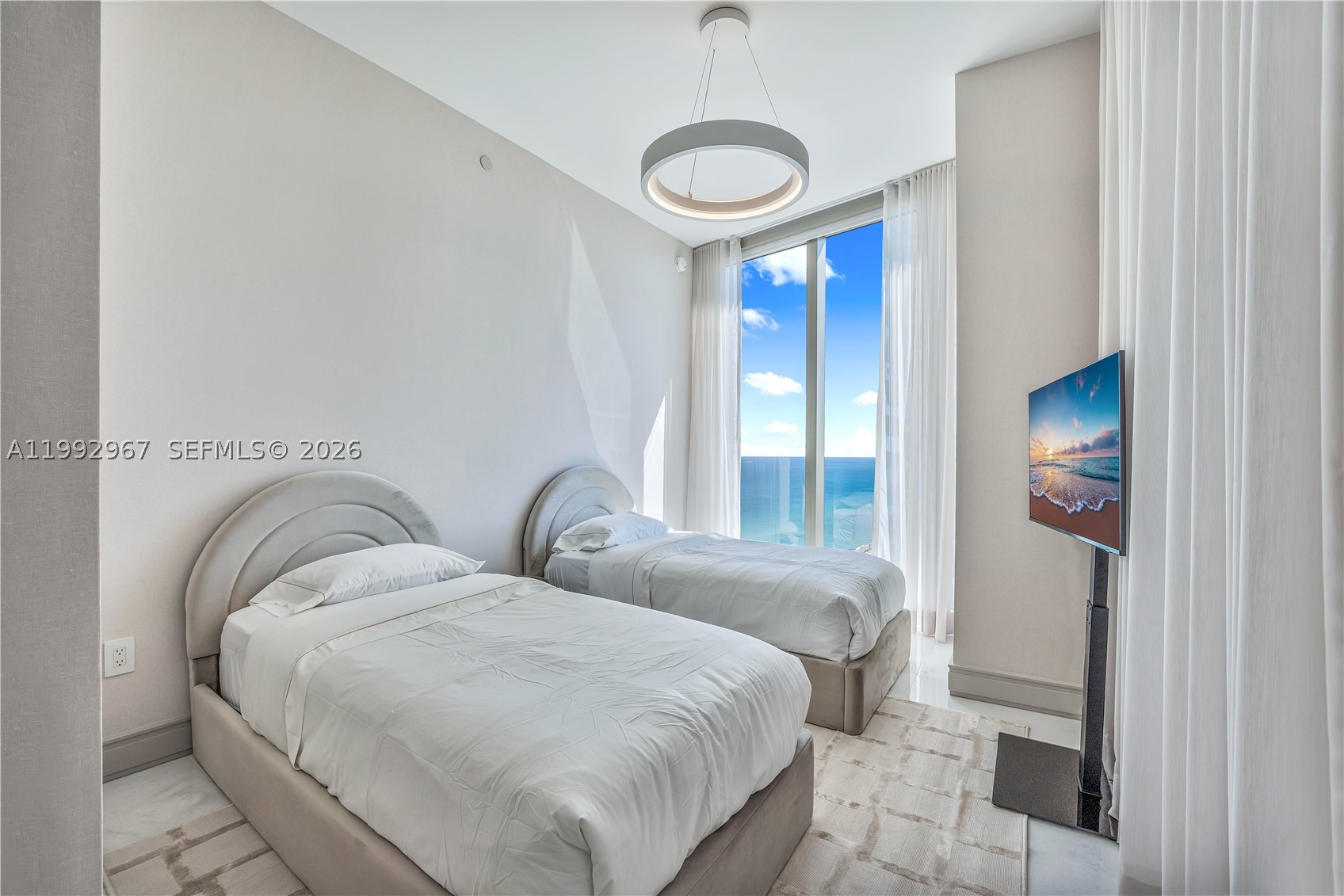 17901 Collins Ave #2404, Sunny Isles Beach FL 33160