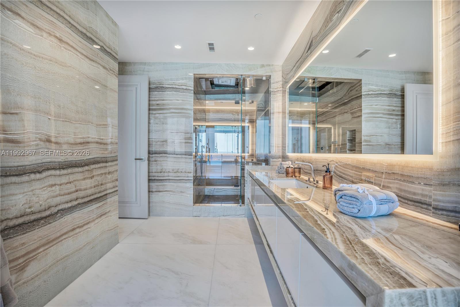 17901 Collins Ave #2404, Sunny Isles Beach FL 33160