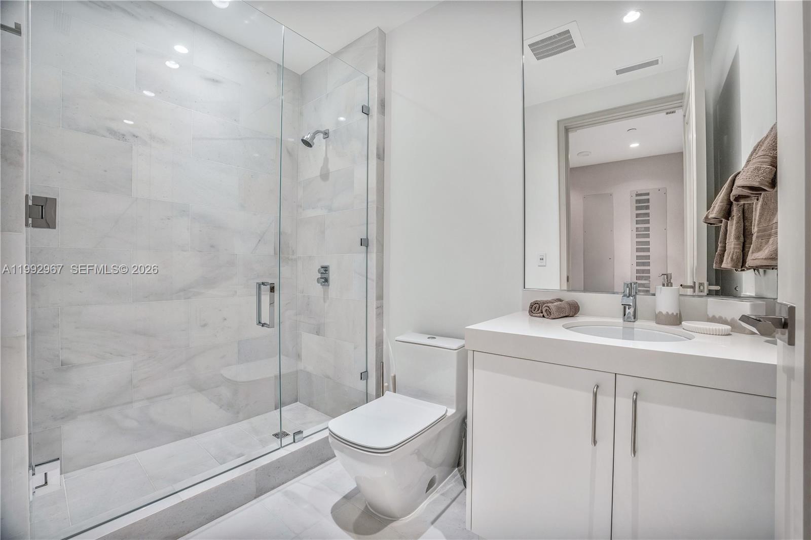 17901 Collins Ave #2404, Sunny Isles Beach FL 33160