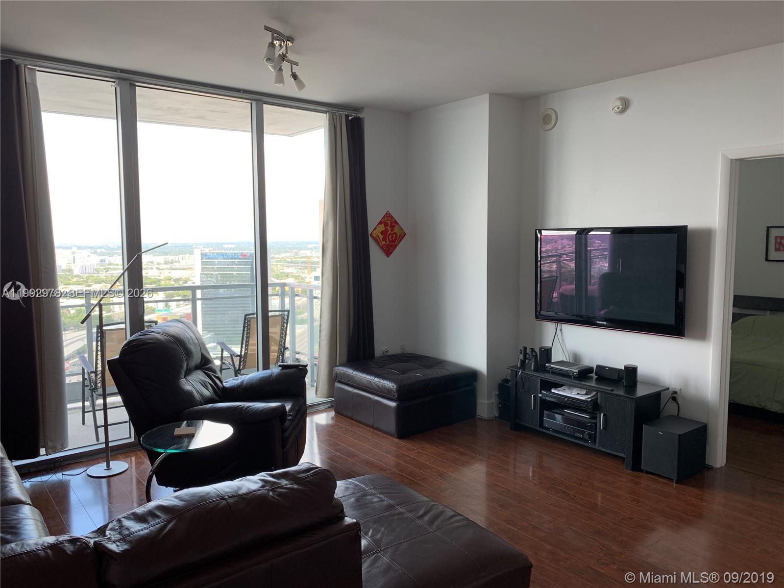 90 SW 3rd St #4008, Miami FL 33130
