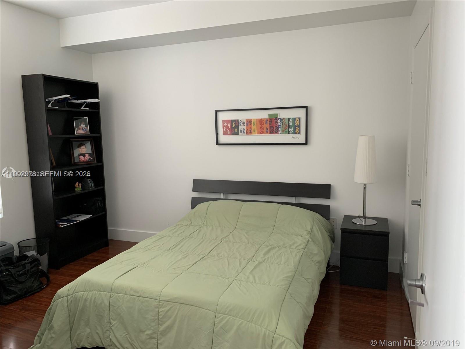 90 SW 3rd St #4008, Miami FL 33130
