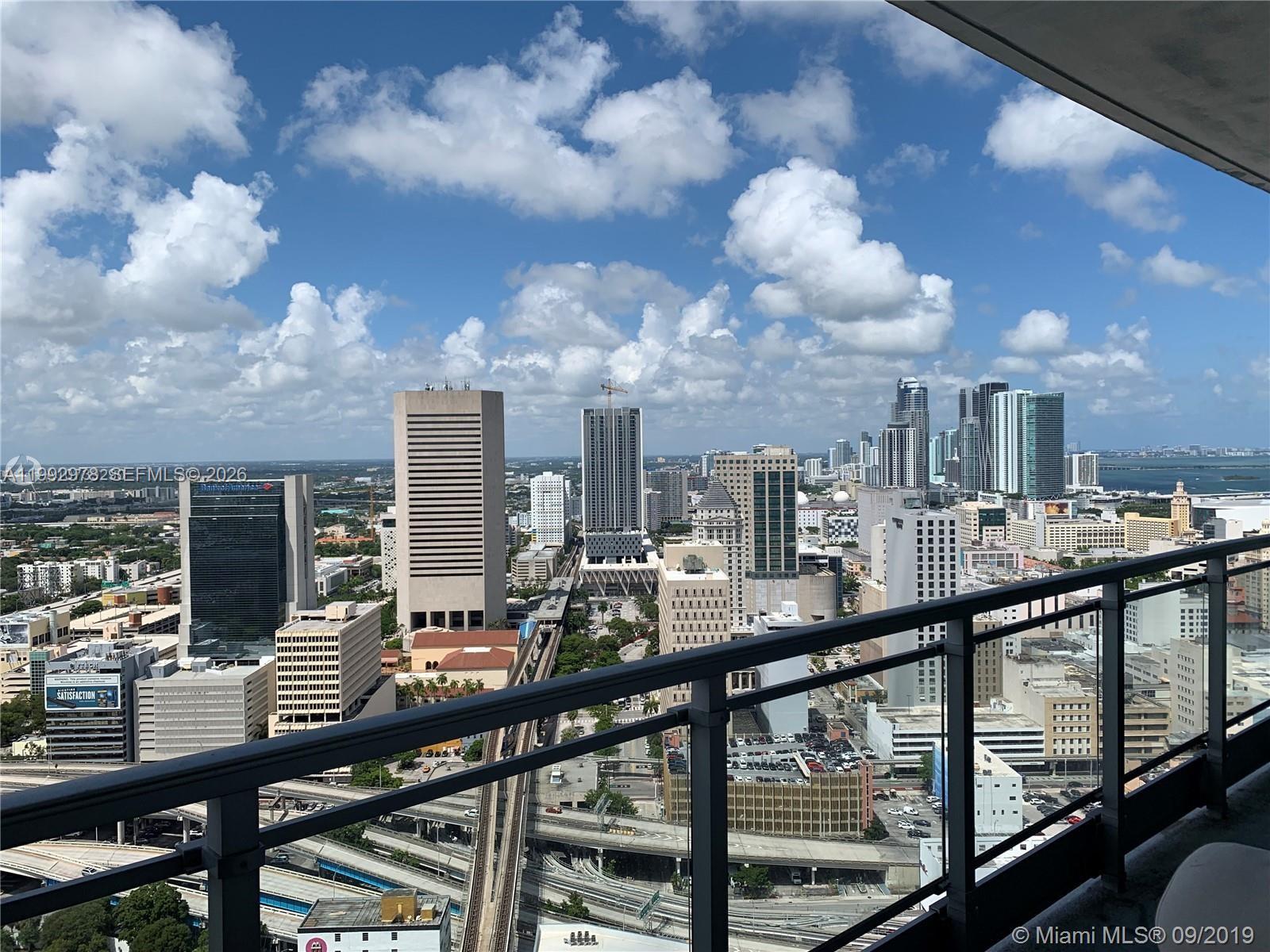 90 SW 3rd St #4008, Miami FL 33130
