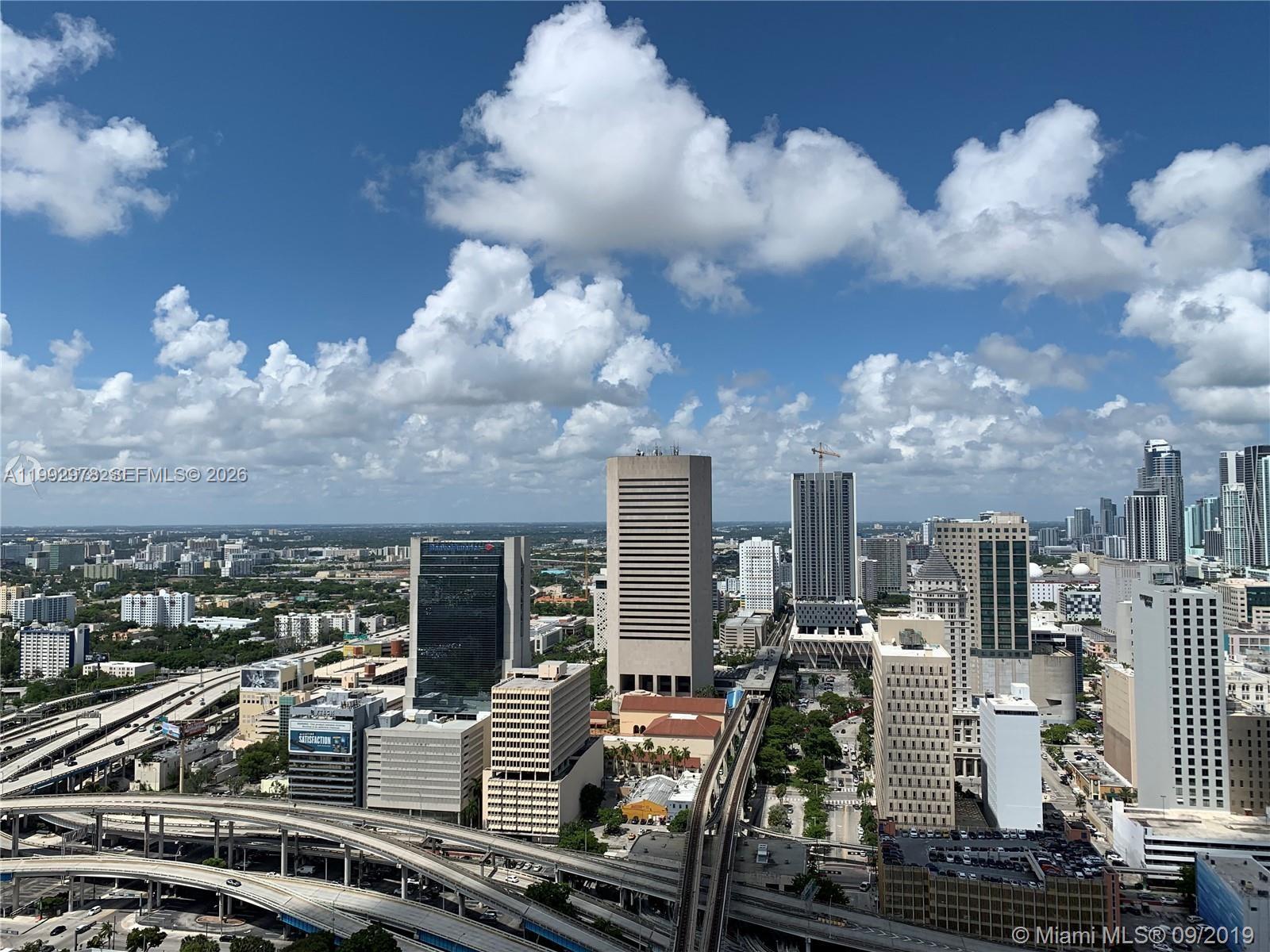 90 SW 3rd St #4008, Miami FL 33130