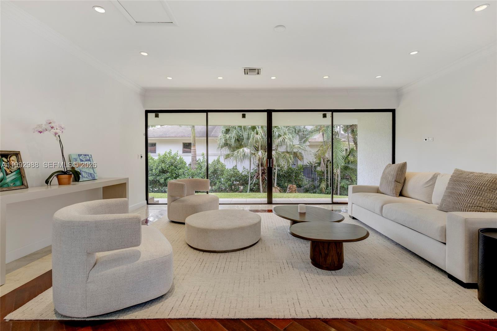 8118 Los Pinos Blvd, Coral Gables FL 33143