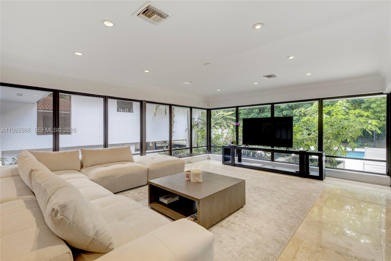 8118 Los Pinos Blvd, Coral Gables FL 33143