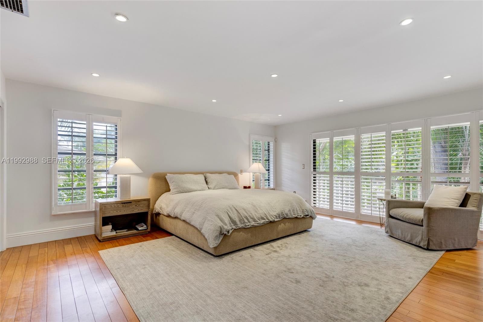 8118 Los Pinos Blvd, Coral Gables FL 33143