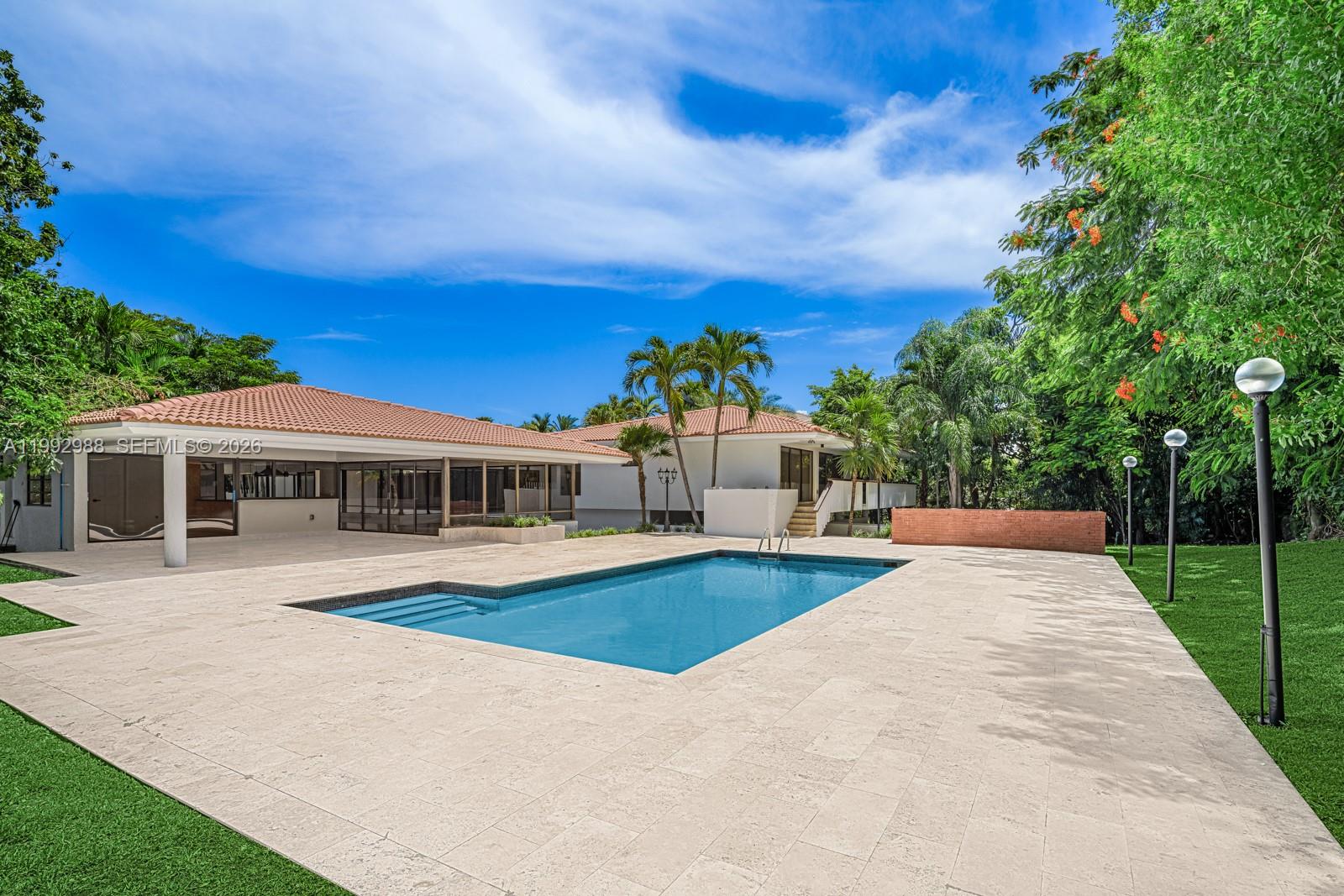 8118 Los Pinos Blvd, Coral Gables FL 33143