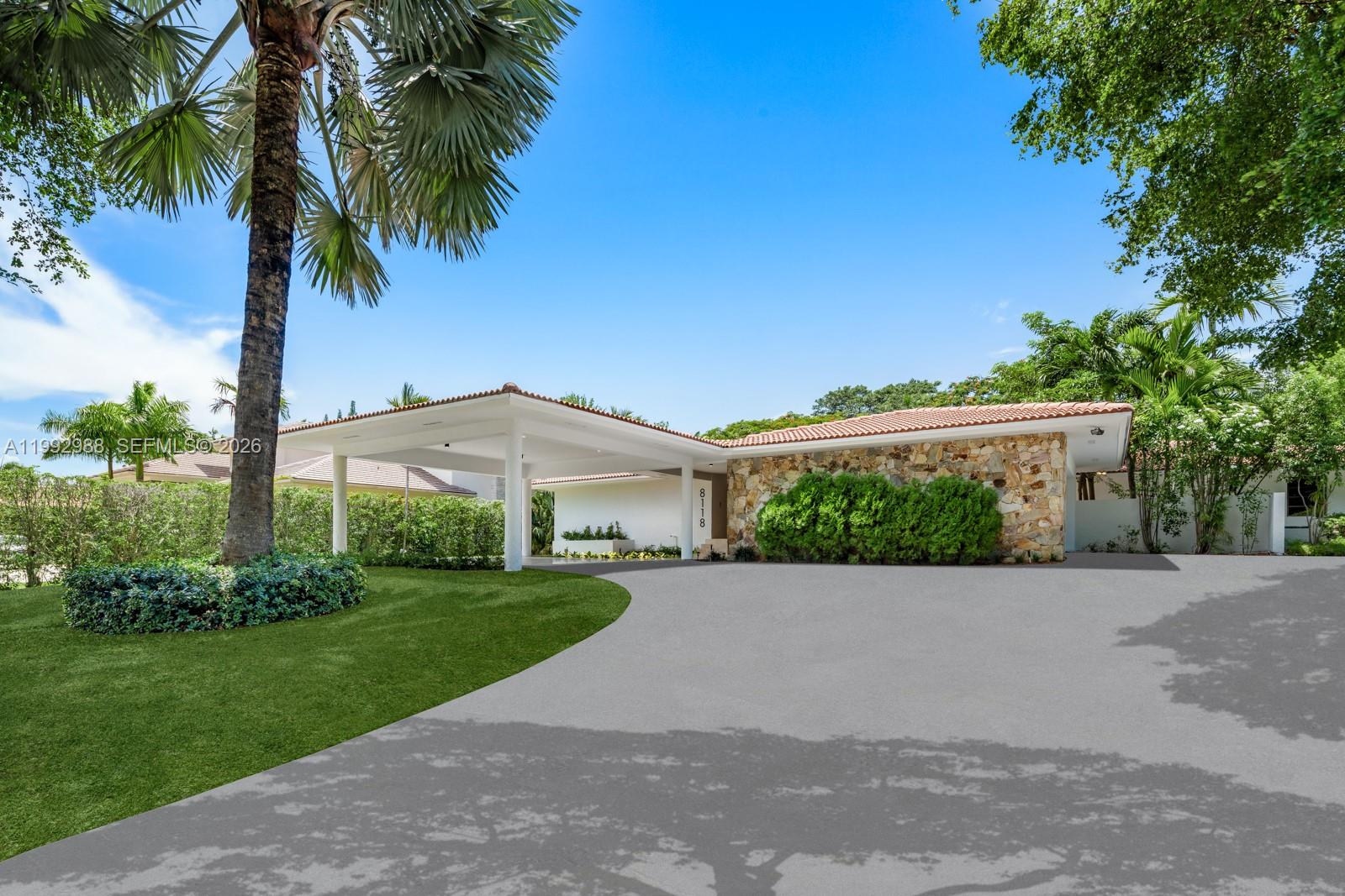 8118 Los Pinos Blvd, Coral Gables FL 33143