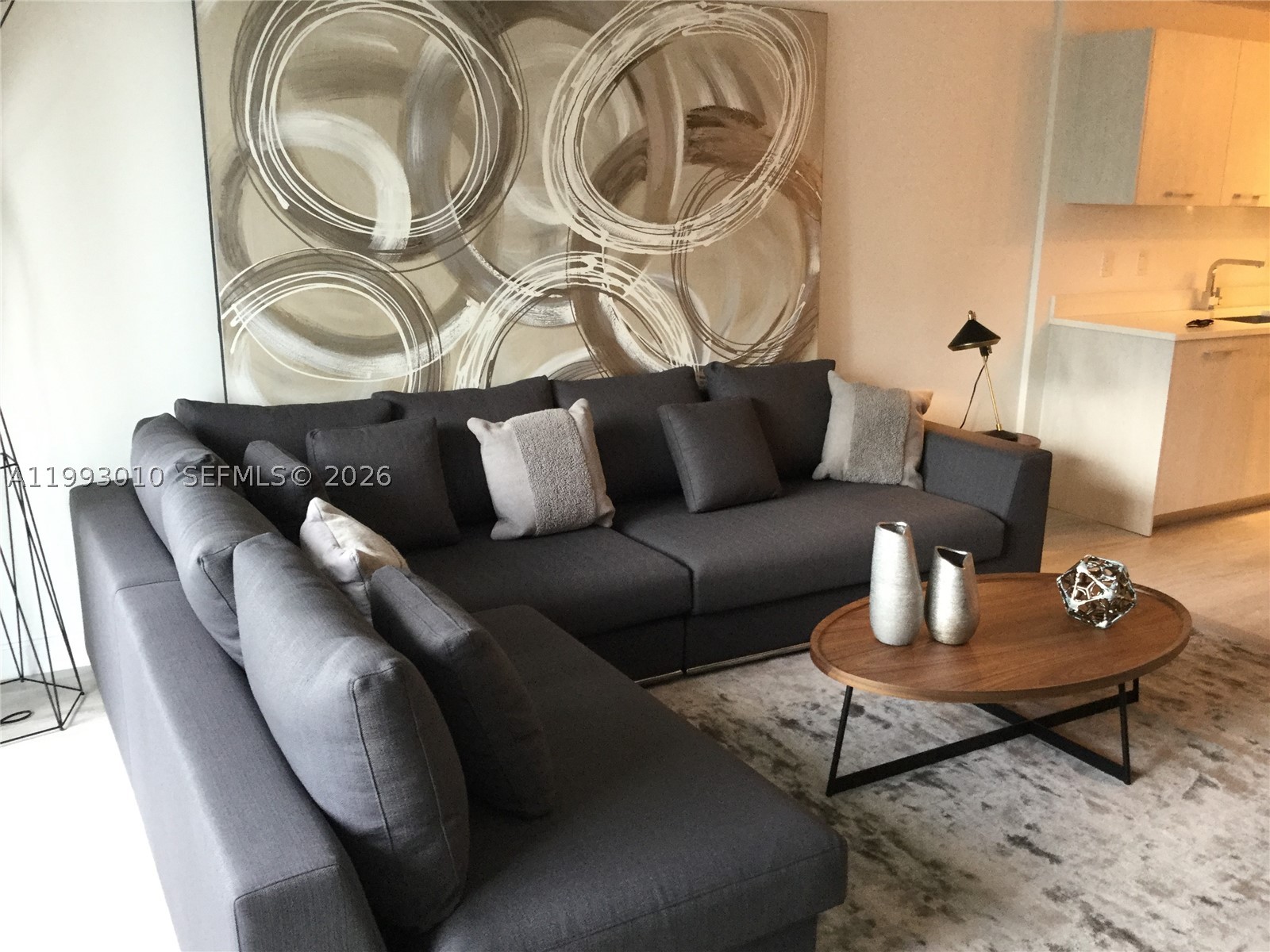 55 SW 9th St #1905, Miami FL 33130