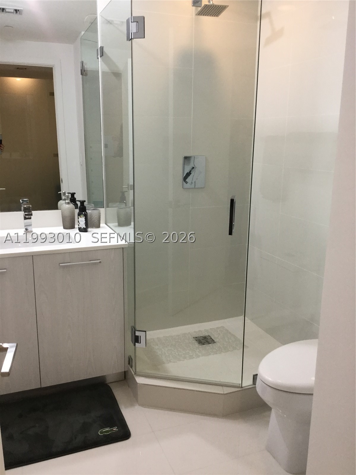 55 SW 9th St #1905, Miami FL 33130