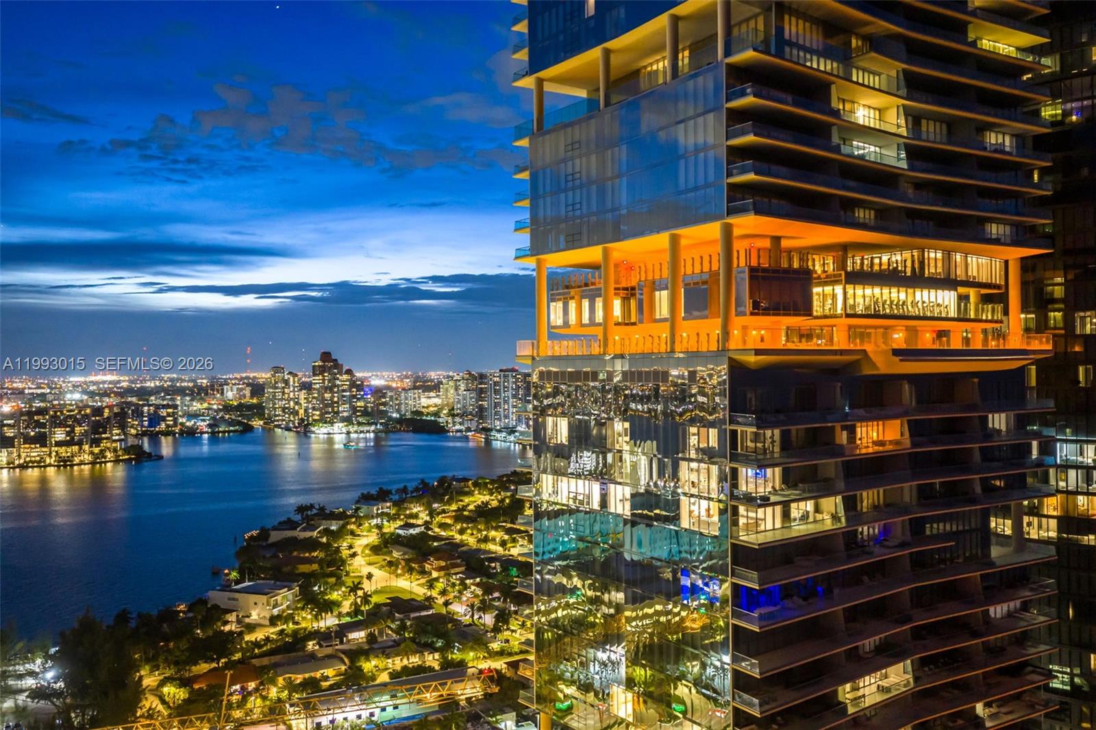 18501 Collins Ave #2504, Sunny Isles Beach FL 33160