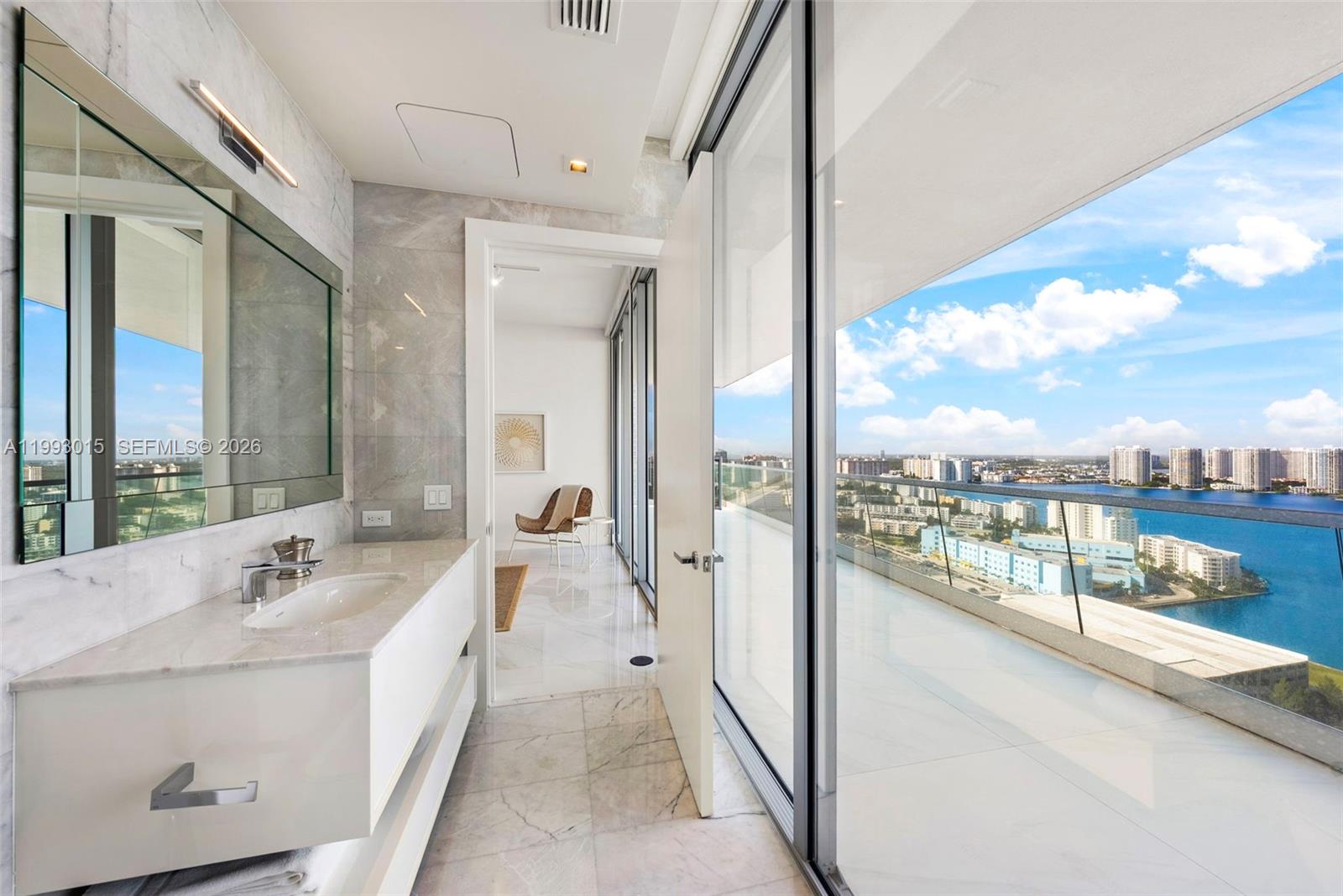 18501 Collins Ave #2504, Sunny Isles Beach FL 33160