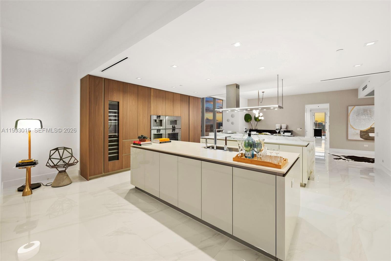 18501 Collins Ave #2504, Sunny Isles Beach FL 33160