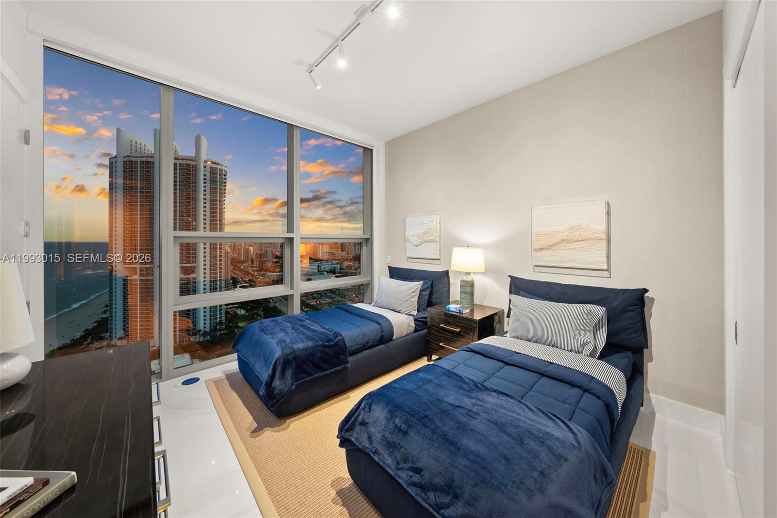 18501 Collins Ave #2504, Sunny Isles Beach FL 33160