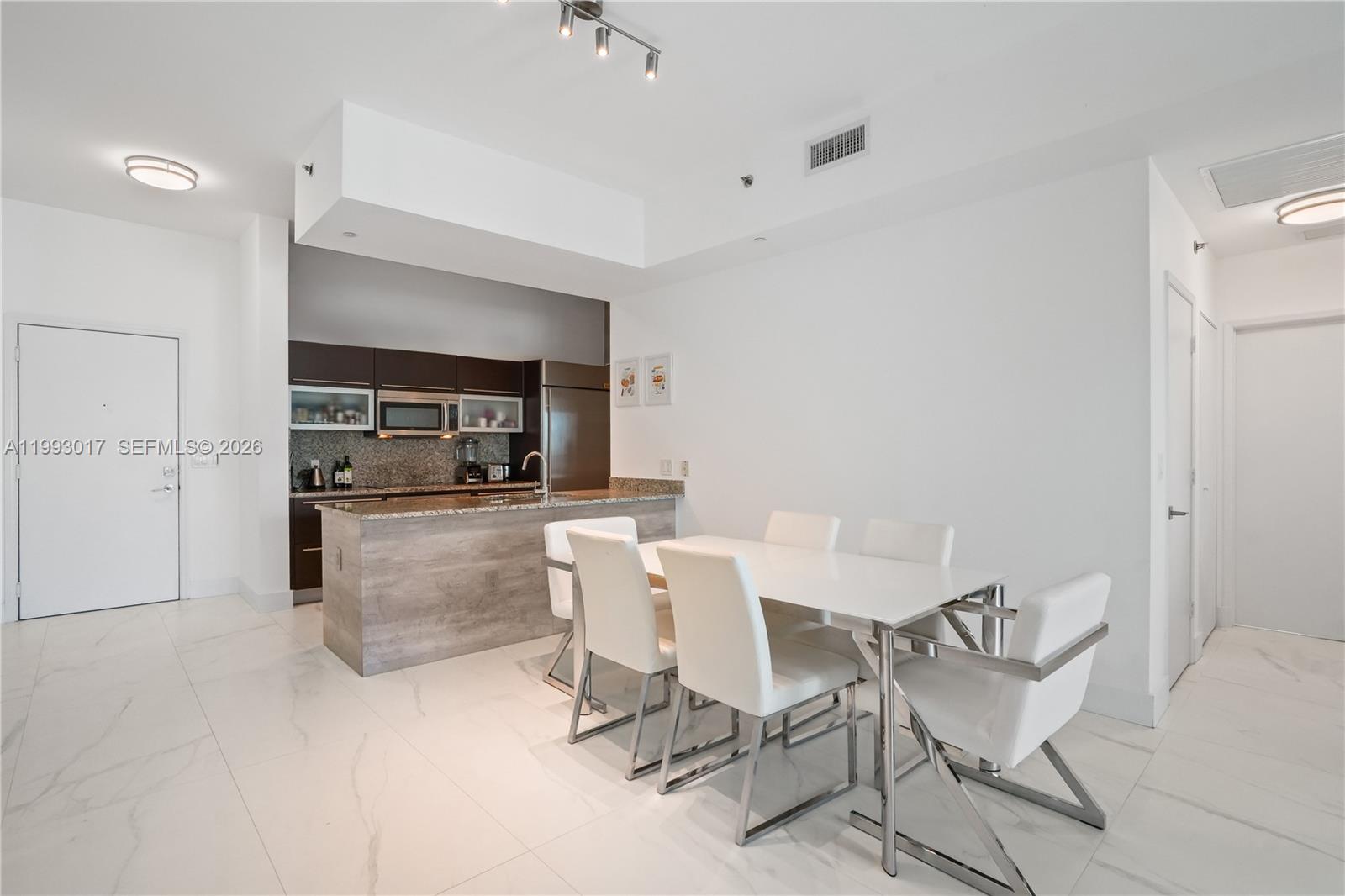 950 Brickell Bay Dr #4101, Miami FL 33131