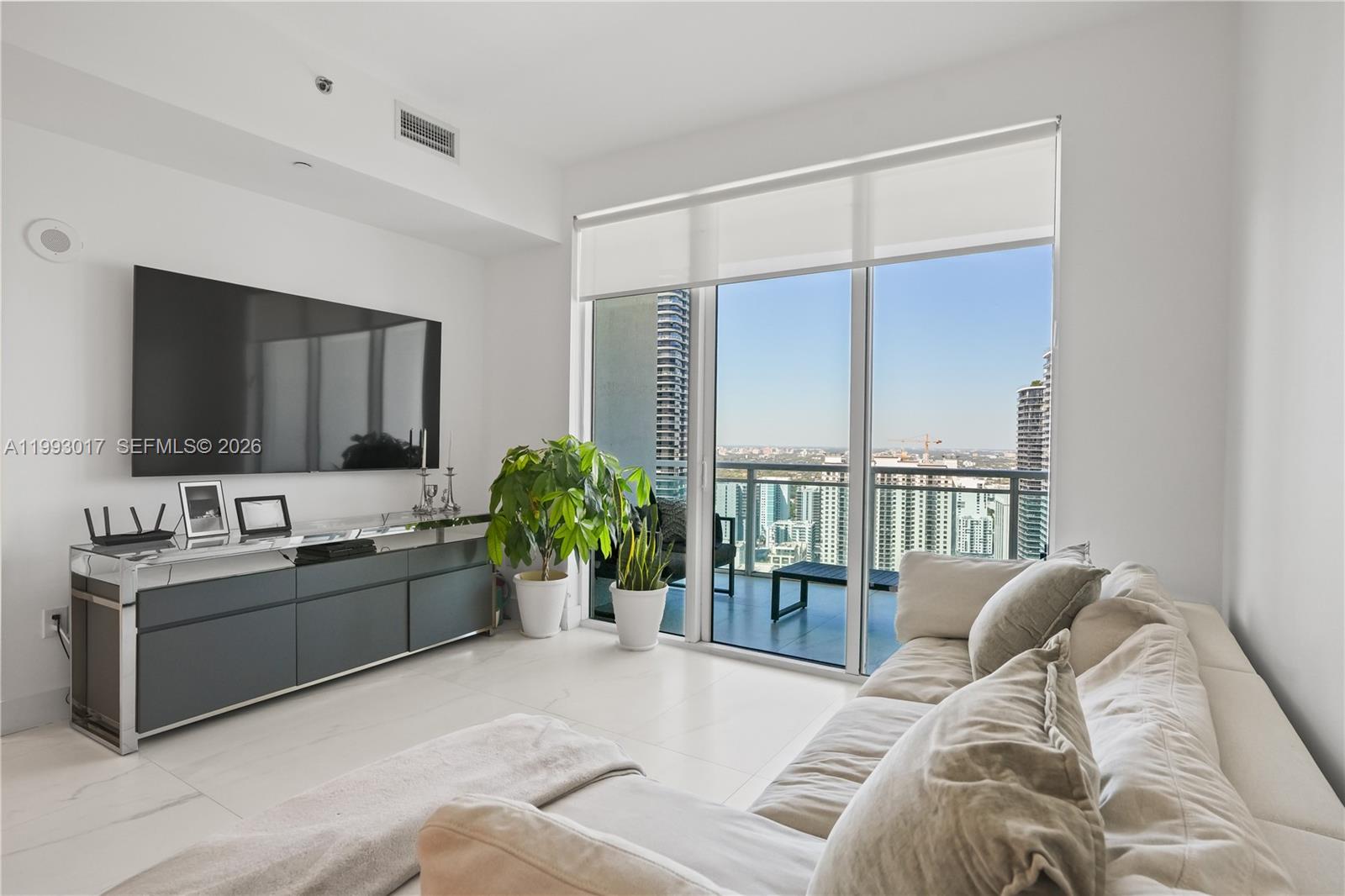 950 Brickell Bay Dr #4101, Miami FL 33131