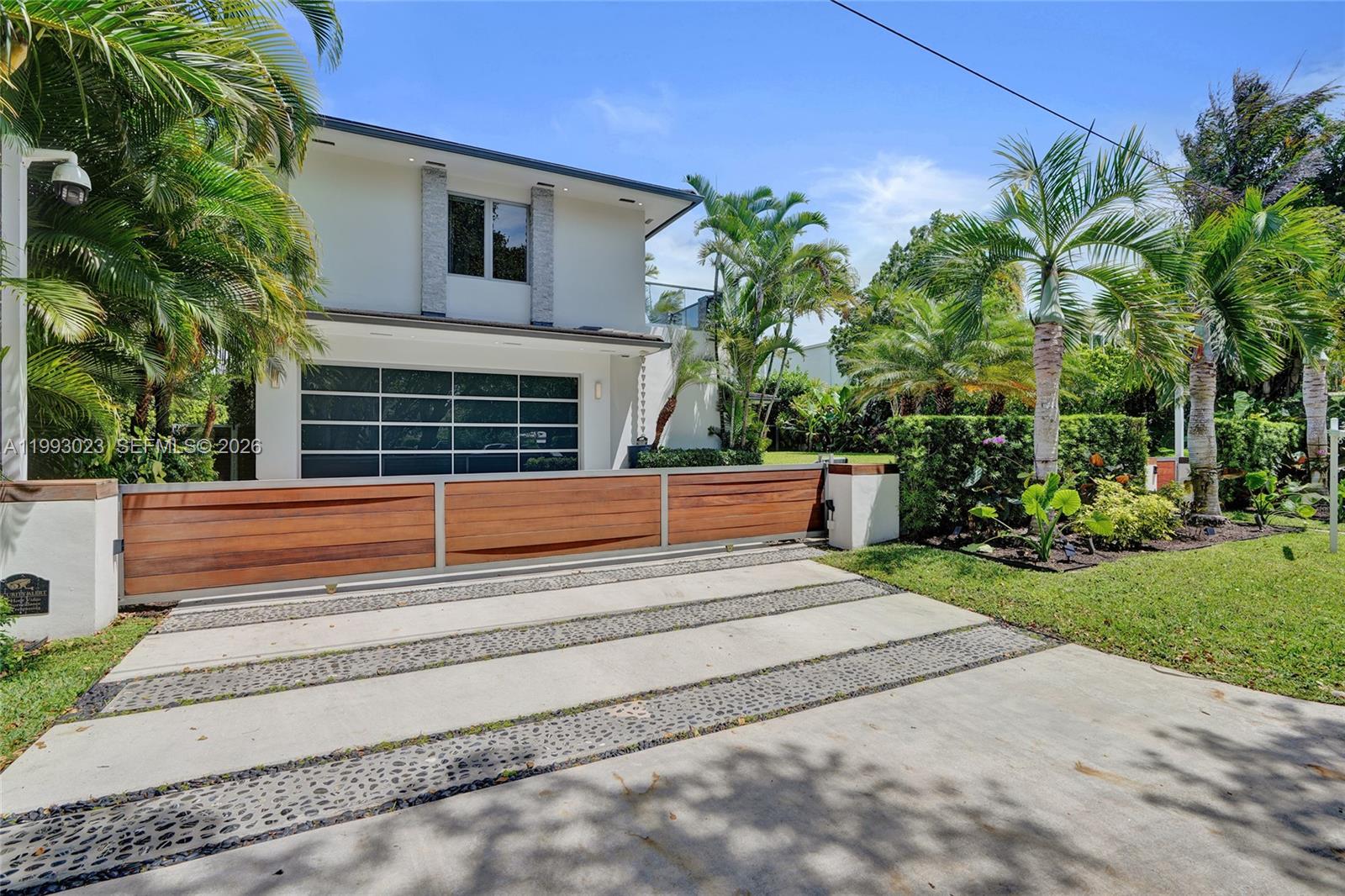 9301 N Bayshore Dr, Miami Shores FL 33138