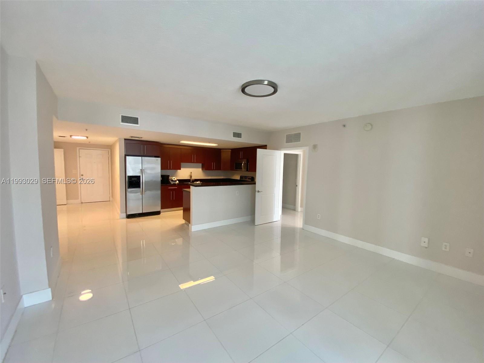 170 SE 14th St #2208, Miami FL 33131