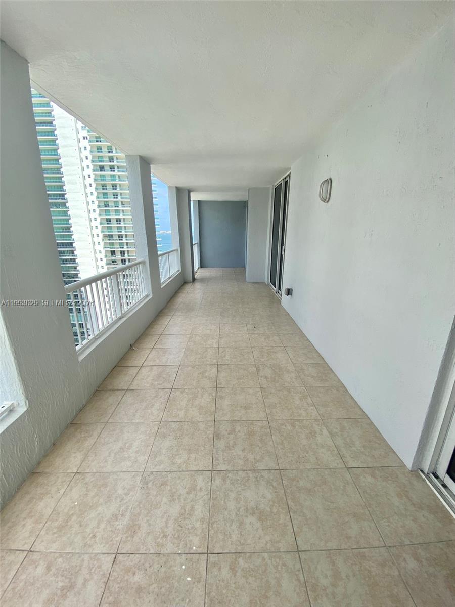 170 SE 14th St #2208, Miami FL 33131