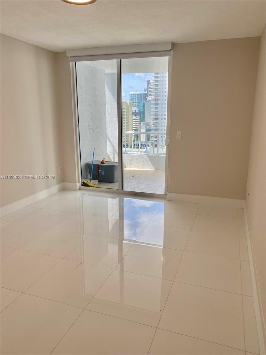 170 SE 14th St #2208, Miami FL 33131