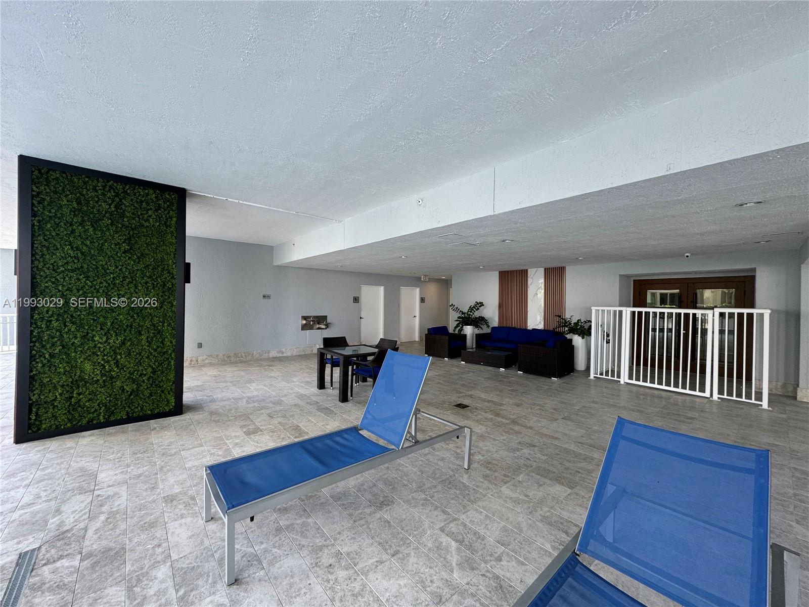 170 SE 14th St #2208, Miami FL 33131