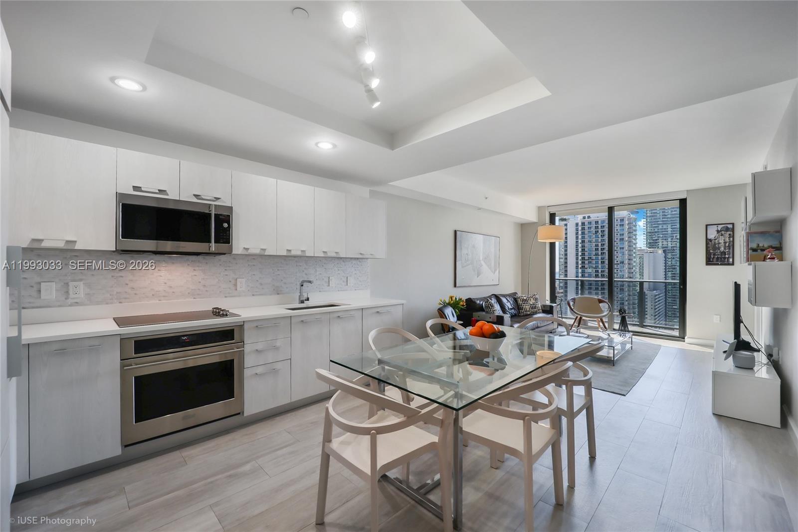 55 SW 9th St #3004, Miami FL 33130