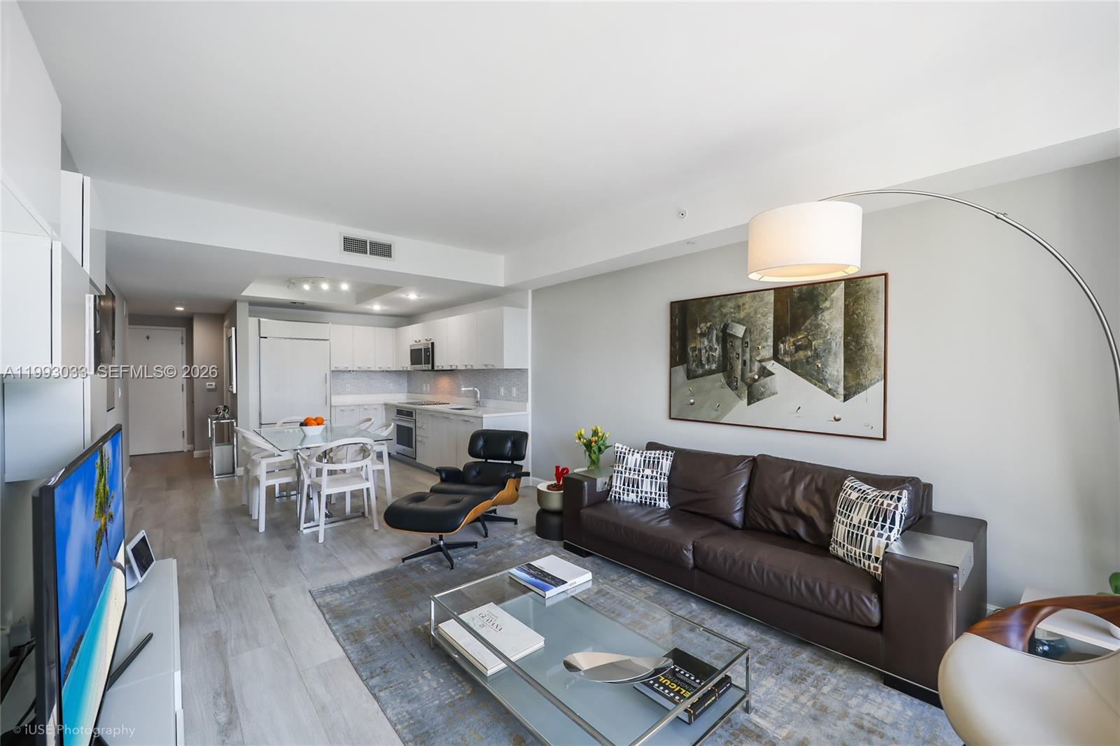 55 SW 9th St #3004, Miami FL 33130