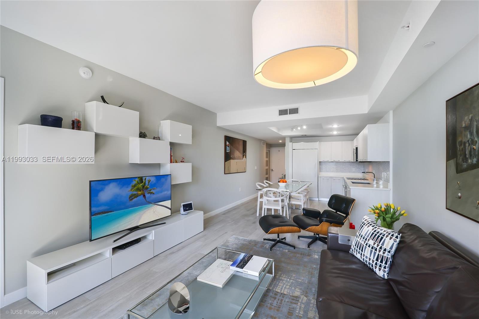 55 SW 9th St #3004, Miami FL 33130