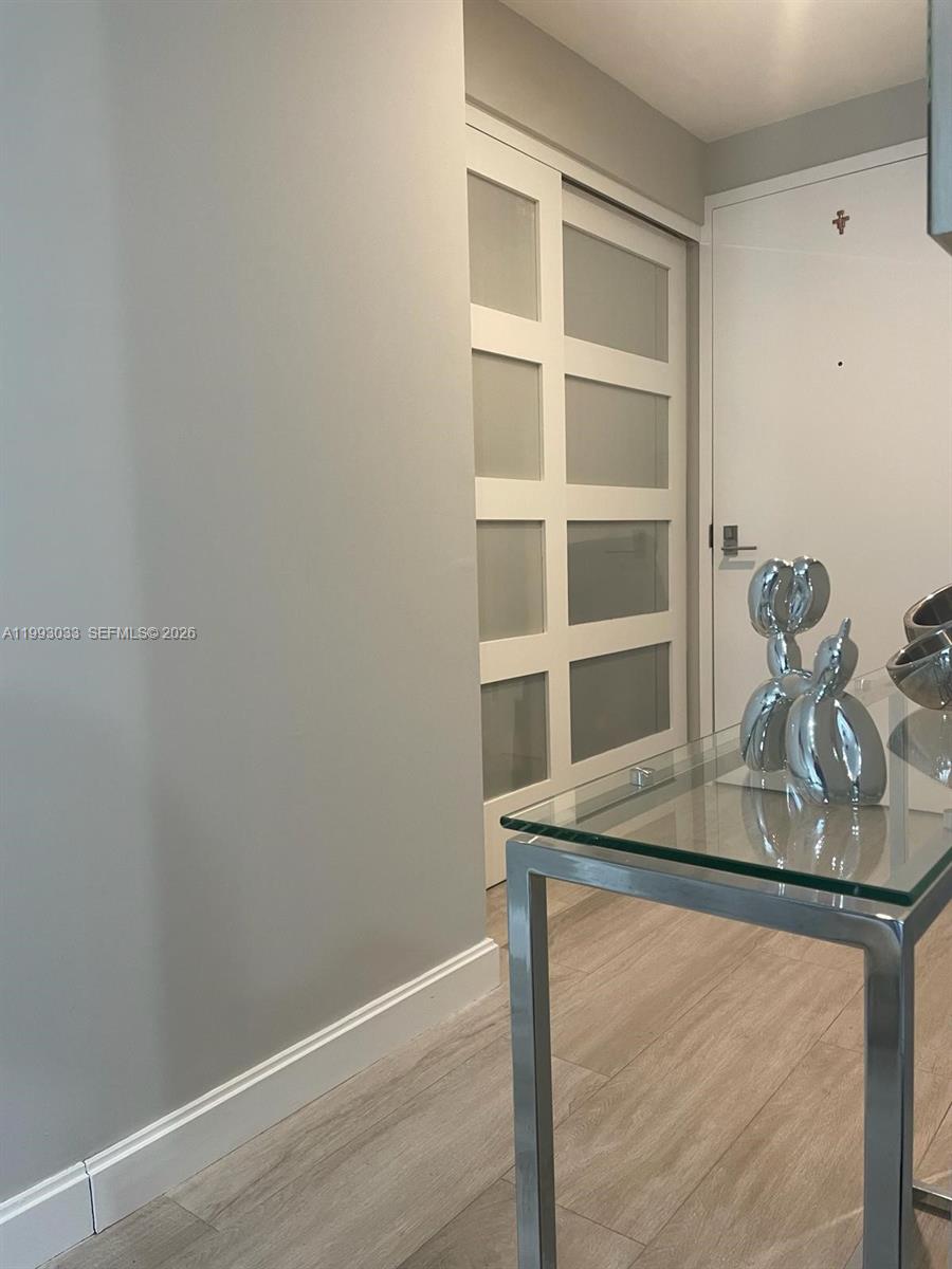55 SW 9th St #3004, Miami FL 33130