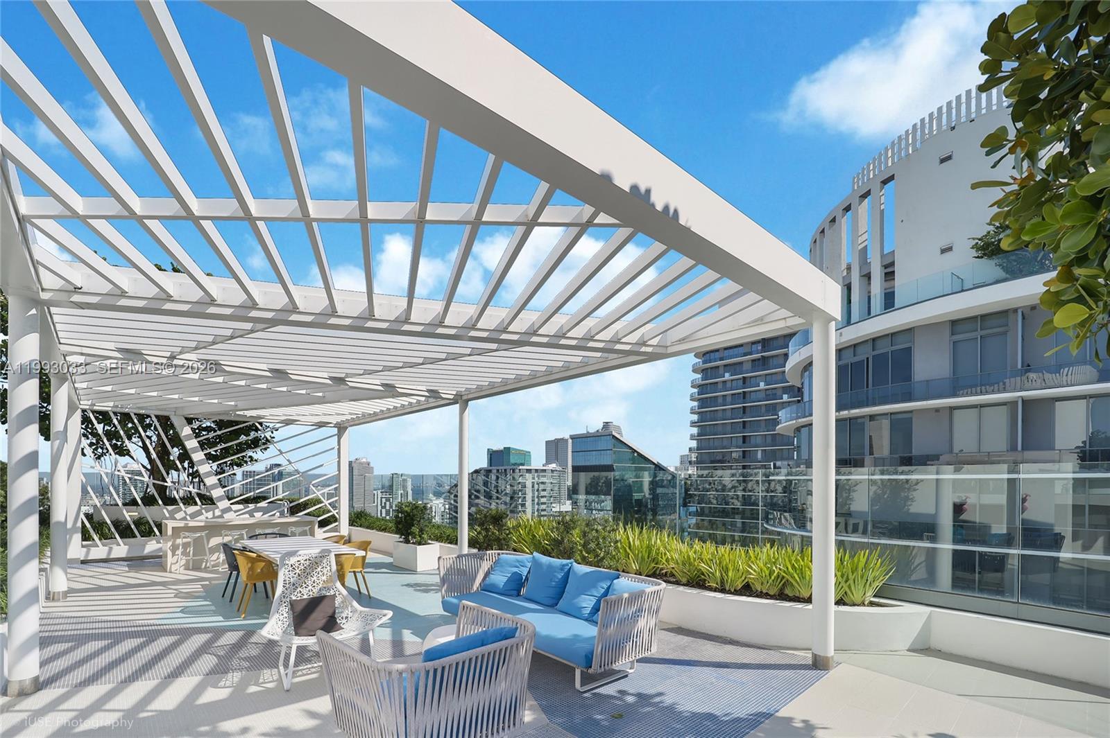55 SW 9th St #3004, Miami FL 33130
