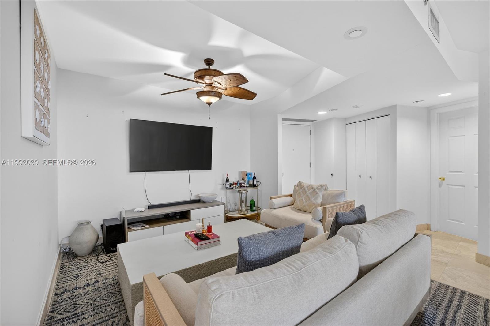 1000 Island Blvd #2105, Aventura FL 33160