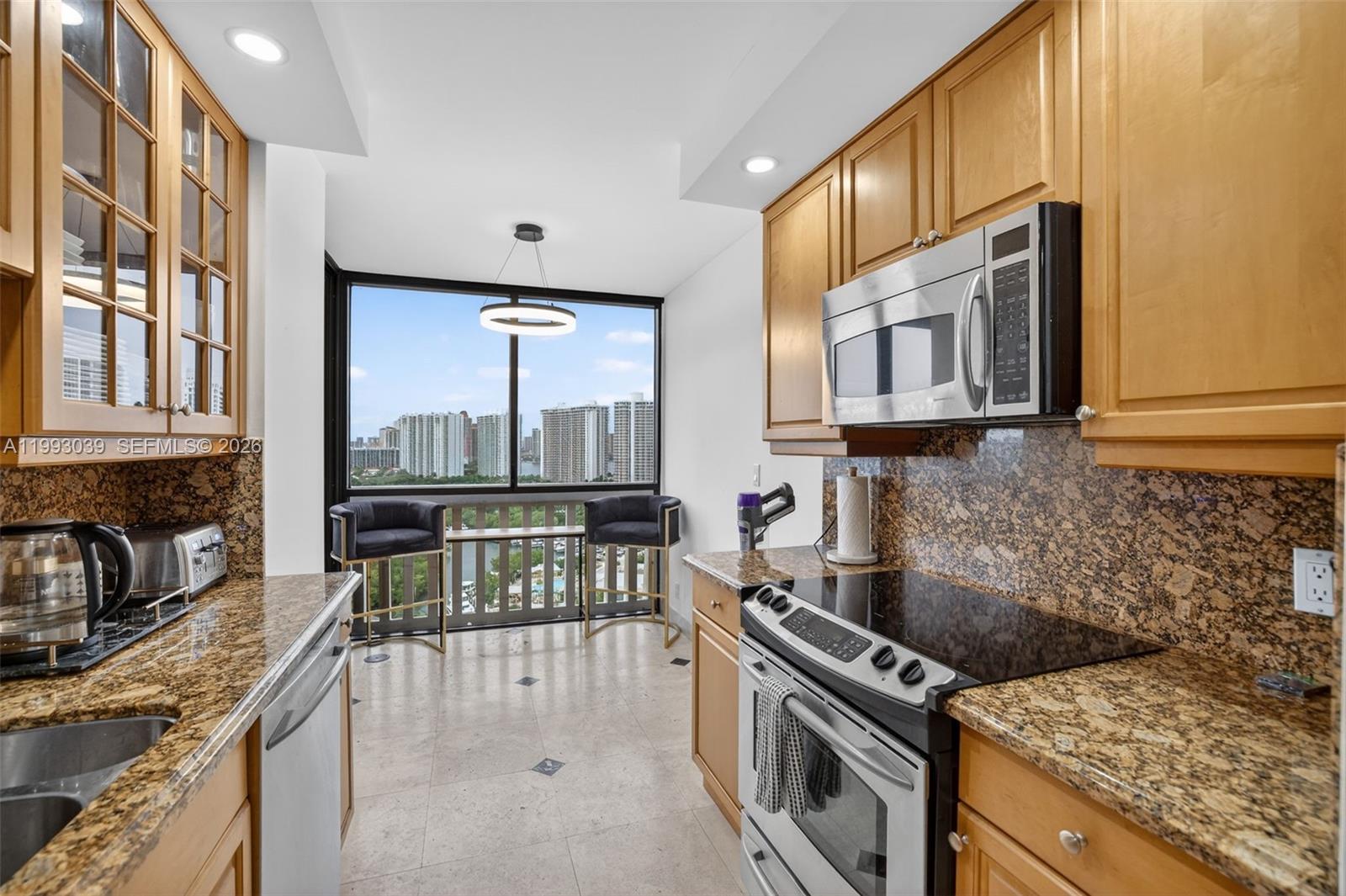 1000 Island Blvd #2105, Aventura FL 33160