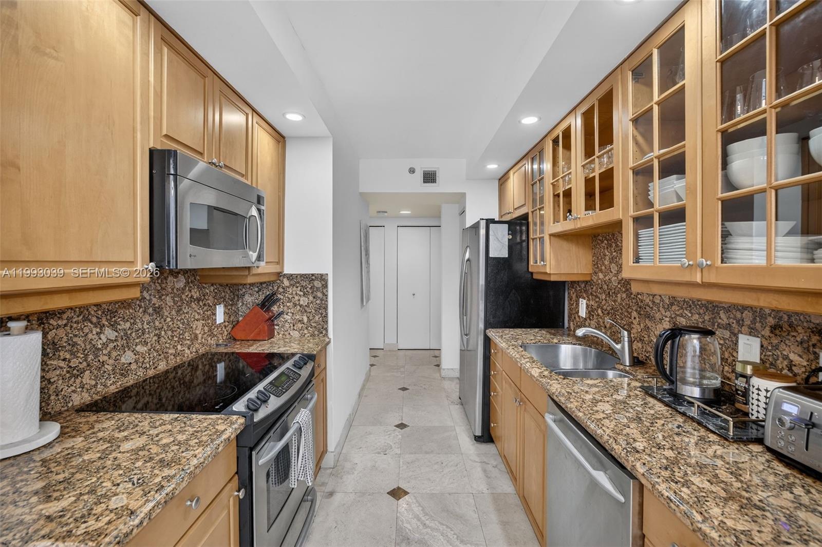 1000 Island Blvd #2105, Aventura FL 33160