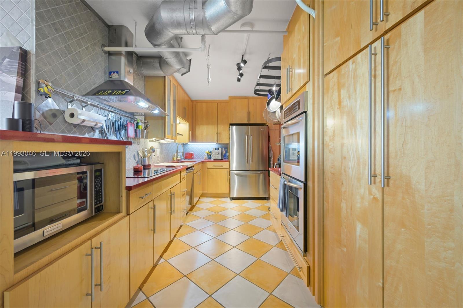 9 Island Ave #810, Miami Beach FL 33139