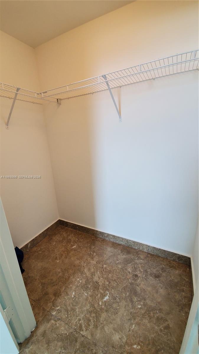 253 NE 2nd St #2301, Miami FL 33132