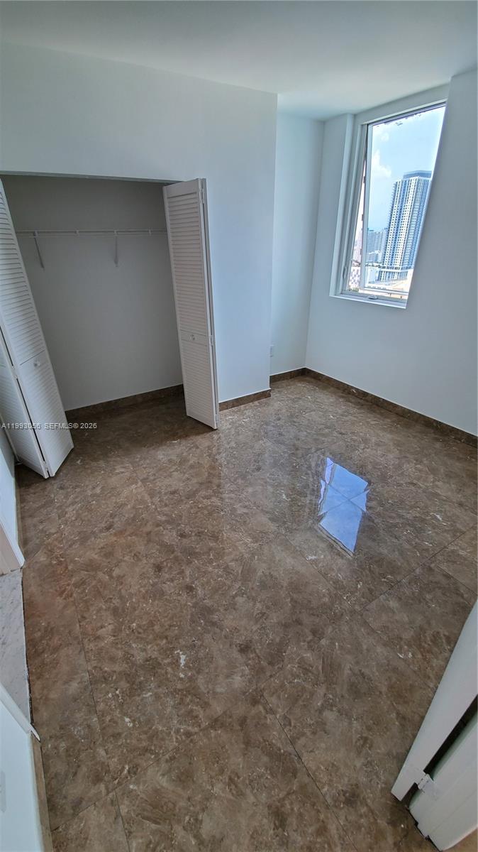 253 NE 2nd St #2301, Miami FL 33132