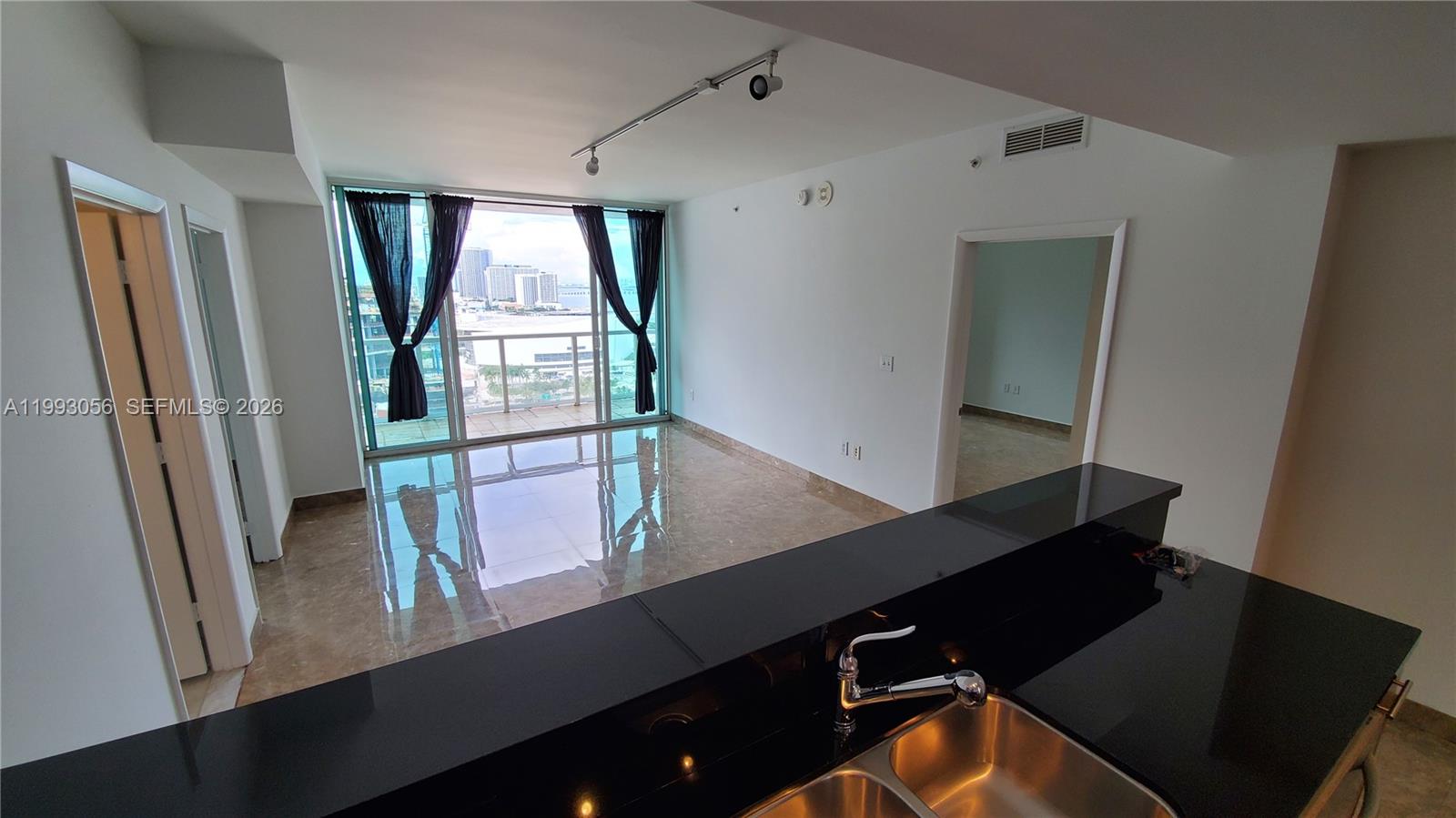 253 NE 2nd St #2301, Miami FL 33132