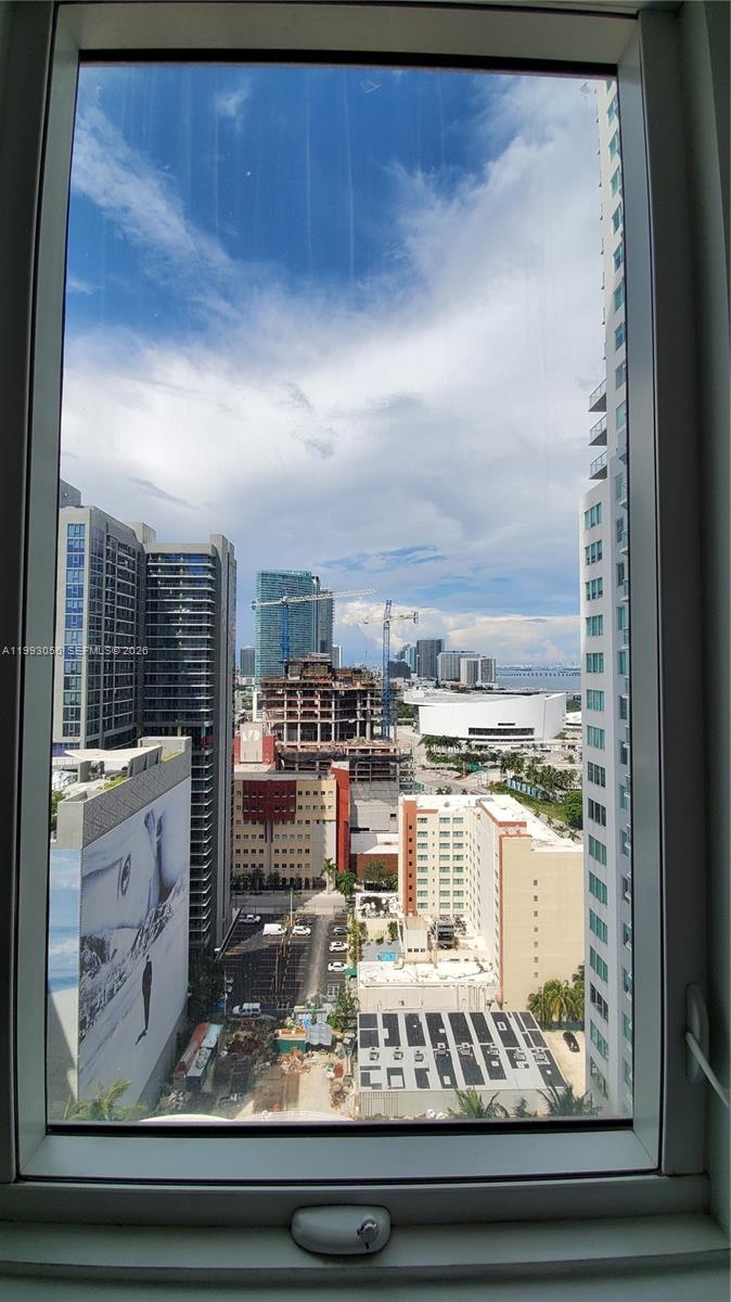 253 NE 2nd St #2301, Miami FL 33132