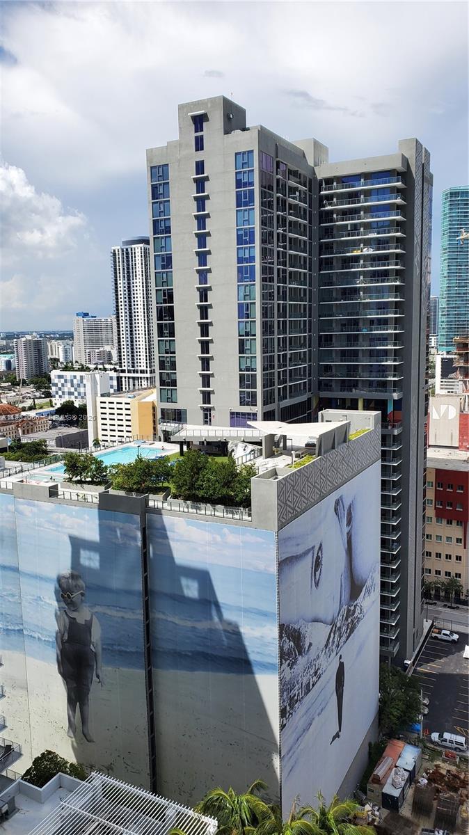 253 NE 2nd St #2301, Miami FL 33132
