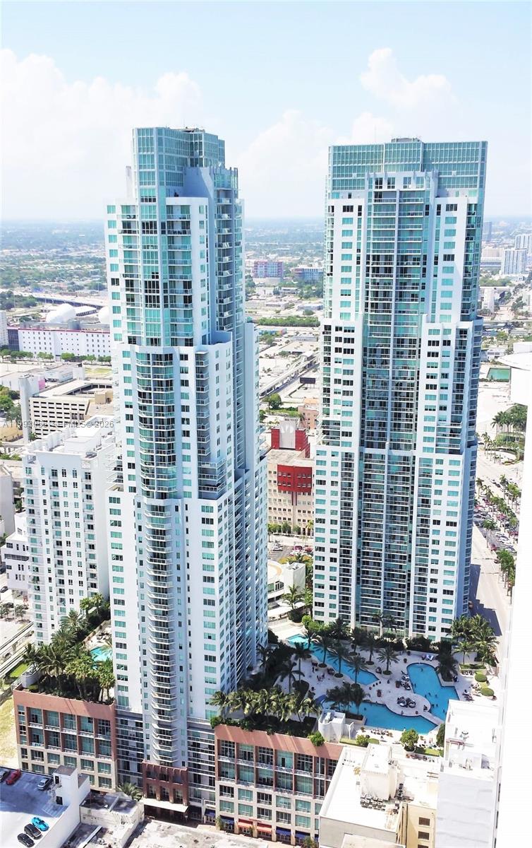 253 NE 2nd St #2301, Miami FL 33132