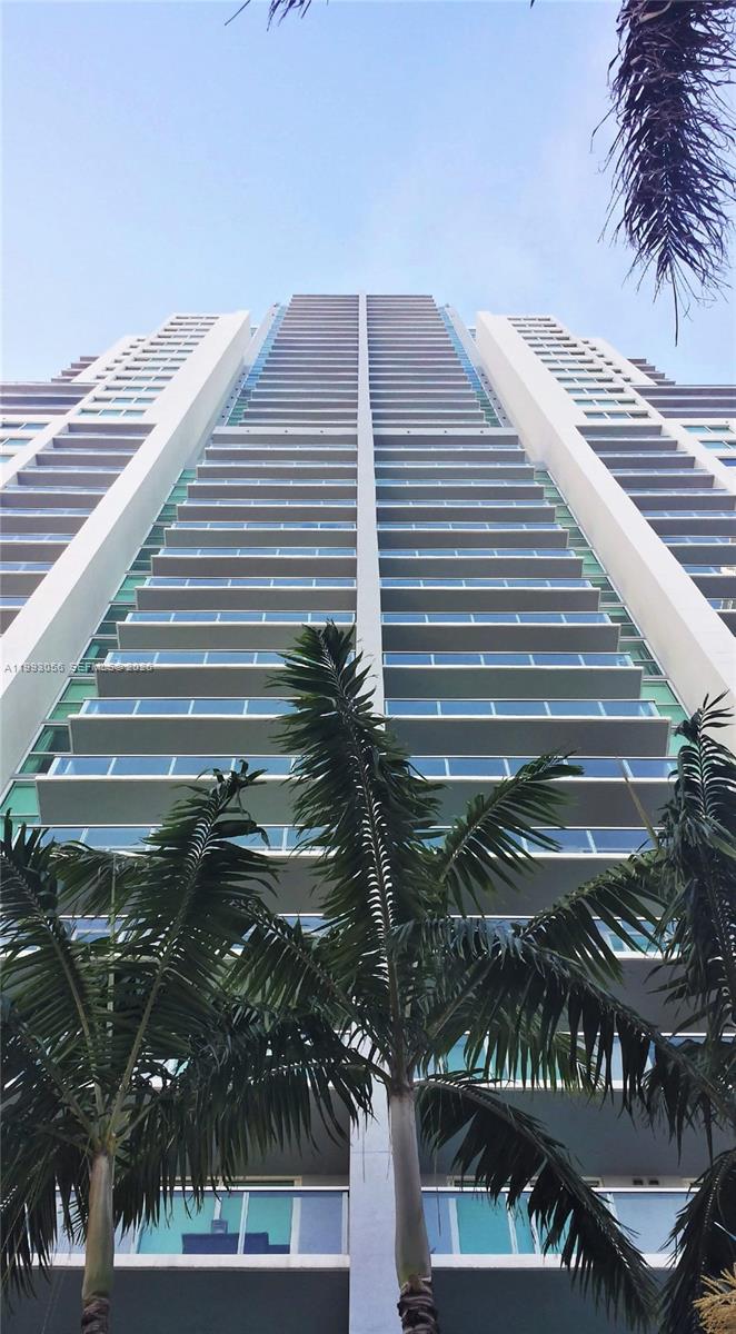 253 NE 2nd St #2301, Miami FL 33132