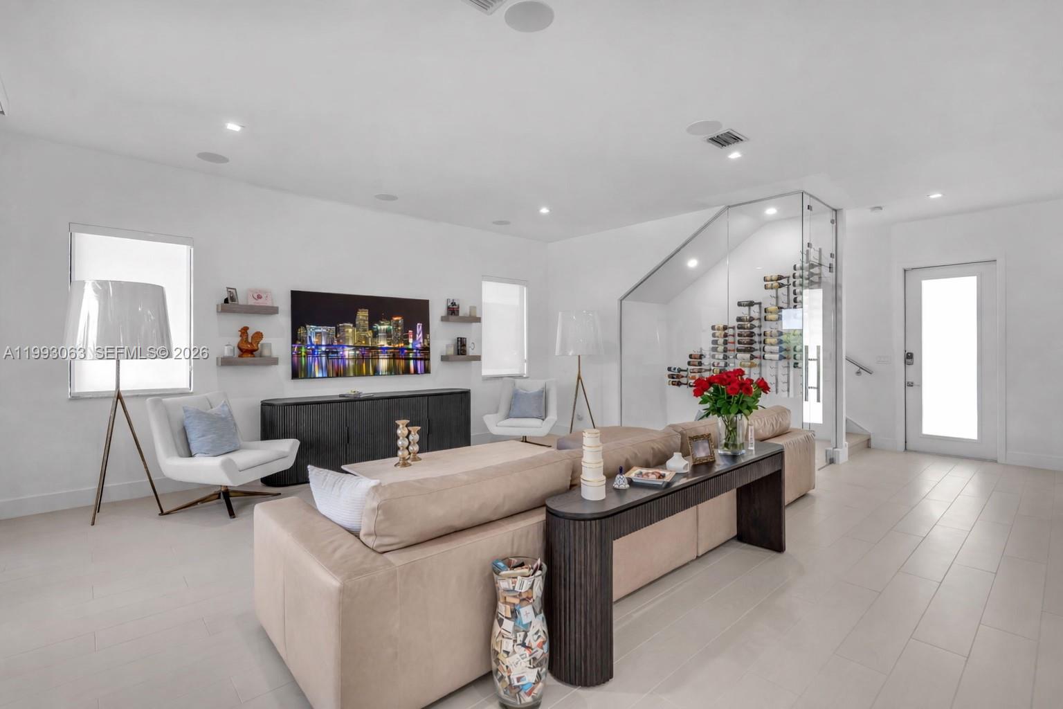 8019 NW 46th Ter, Doral FL 33166