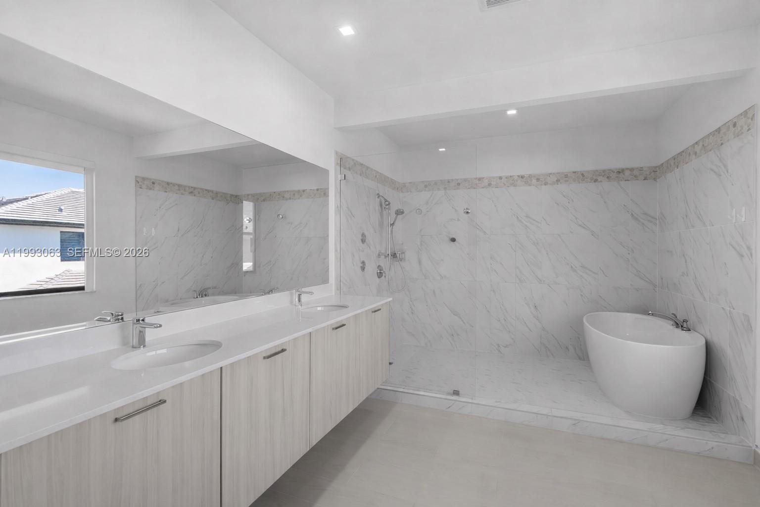 8019 NW 46th Ter, Doral FL 33166