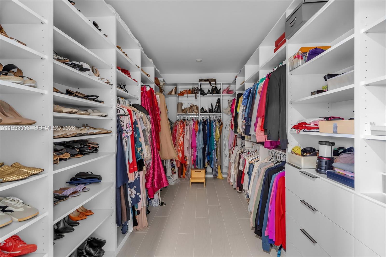 8019 NW 46th Ter, Doral FL 33166